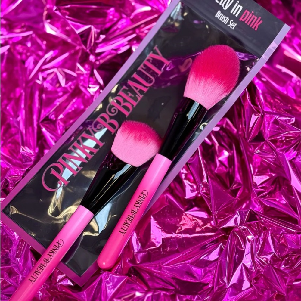 Pinky B Beauty. Pretty In Pink Brush Set